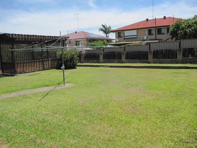 6 Blairgowrie Street, Macgregor QLD 4109