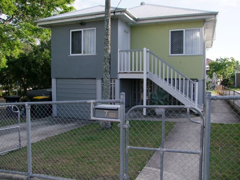 7 Grattan Street, Woolloongabba QLD 4102