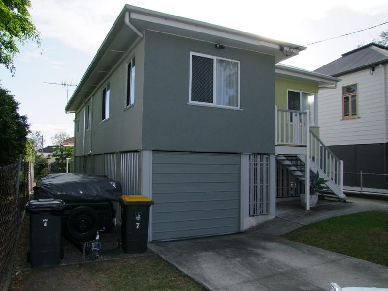 7 Grattan Street, Woolloongabba QLD 4102