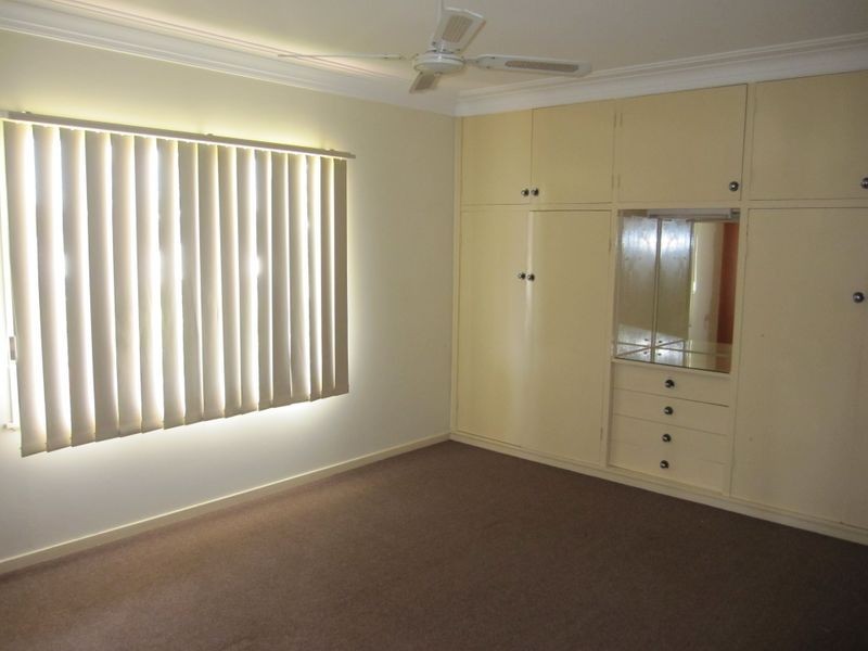 19 Thomson Street, Greenslopes QLD 4120