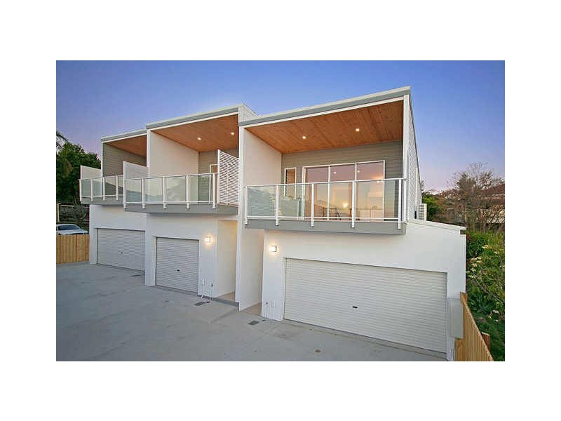 2/55 Douglas Street, Greenslopes QLD 4120