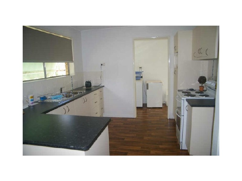 15 Nidalla Street, Macgregor QLD 4109