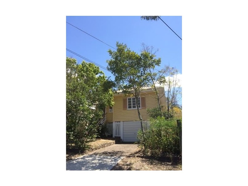 16 Wellstead Avenue, Coorparoo QLD 4151