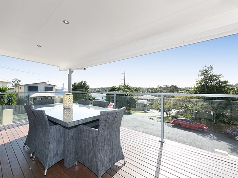 1 Miriam Street, Holland Park West QLD 4121