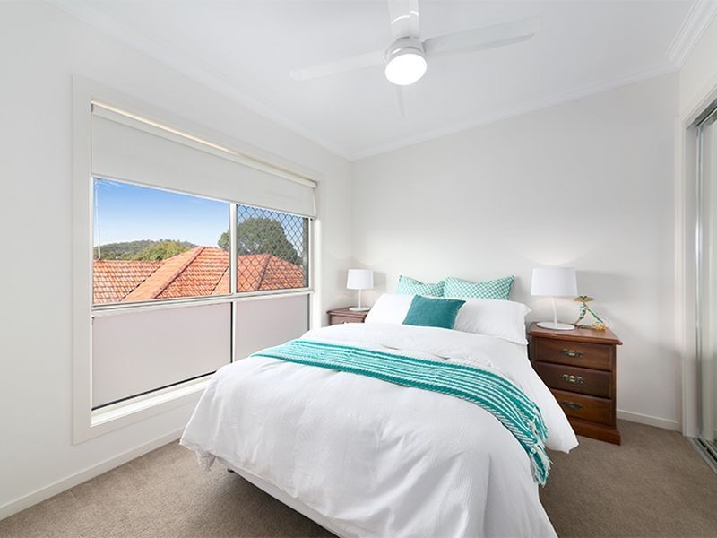 1 Miriam Street, Holland Park West QLD 4121
