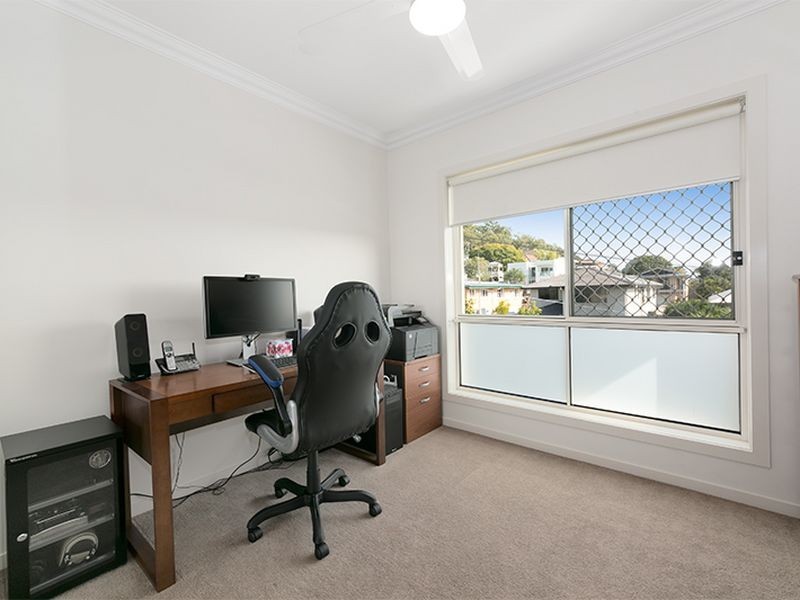 1 Miriam Street, Holland Park West QLD 4121