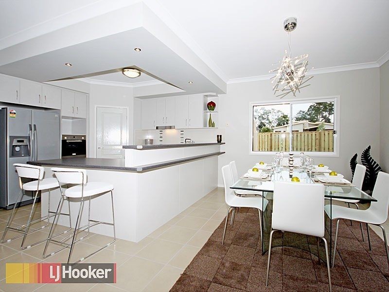 4 Charles Glen Street, Daisy Hill QLD 4127