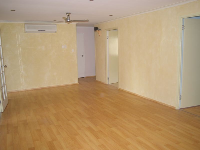 4 Tones Road, Mansfield QLD 4122