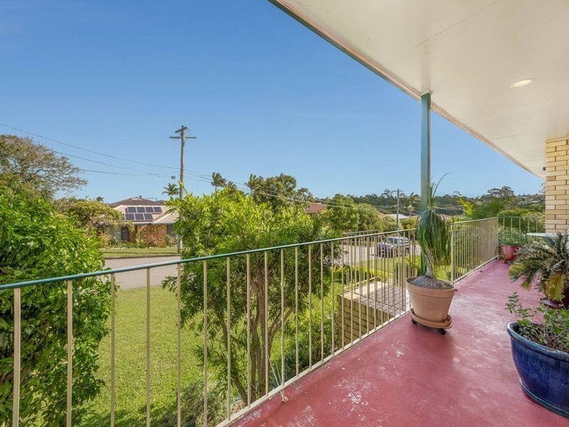 24 Lorrimore Street, Macgregor QLD 4109