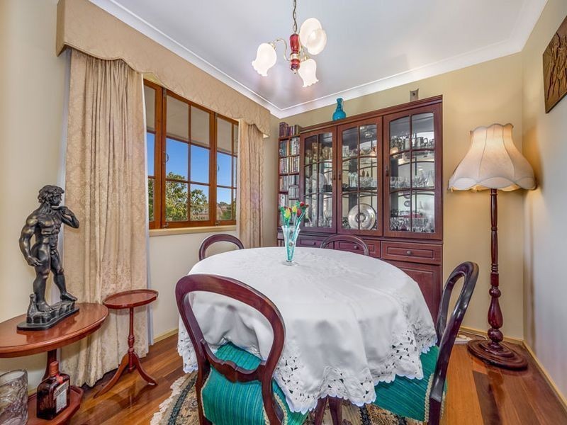 24 Lorrimore Street, Macgregor QLD 4109