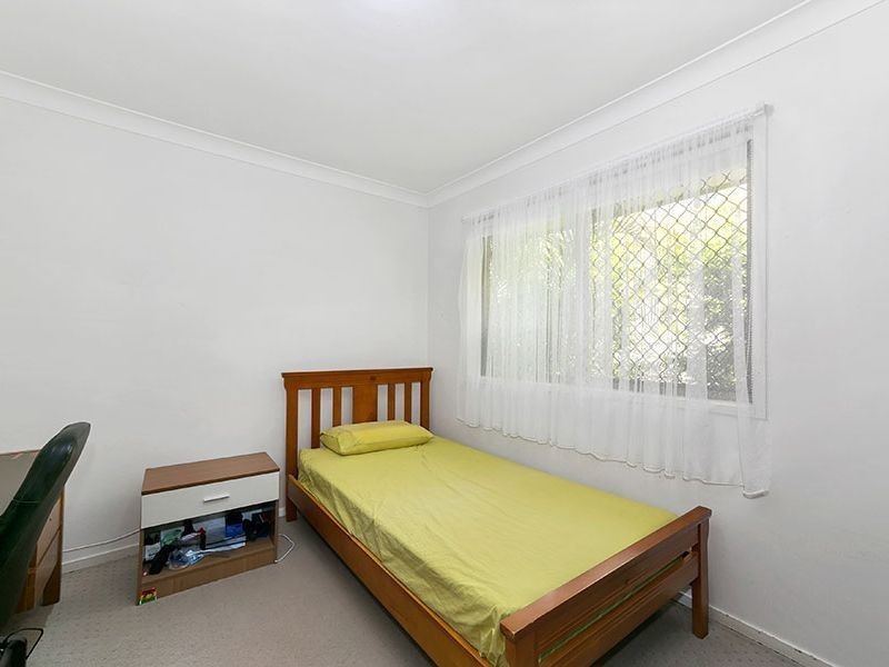 8 Elkana Place, Wishart QLD 4122