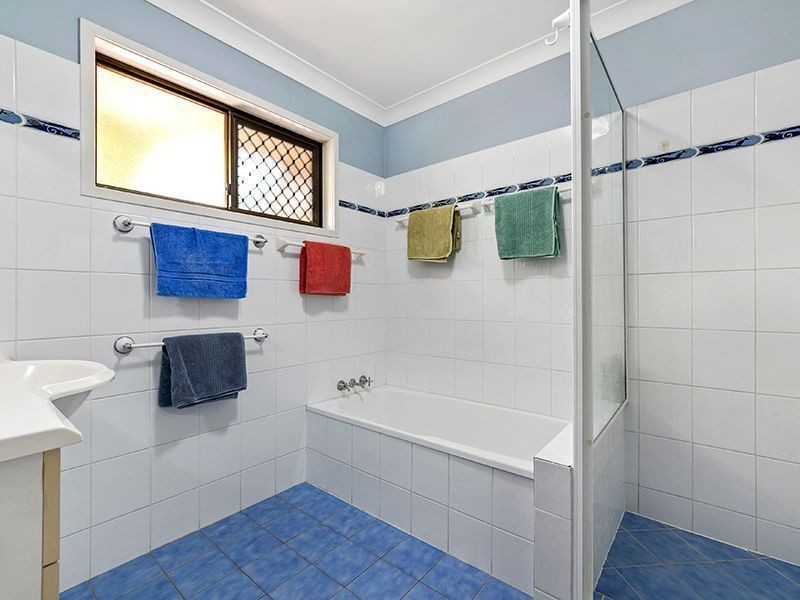 8 Elkana Place, Wishart QLD 4122