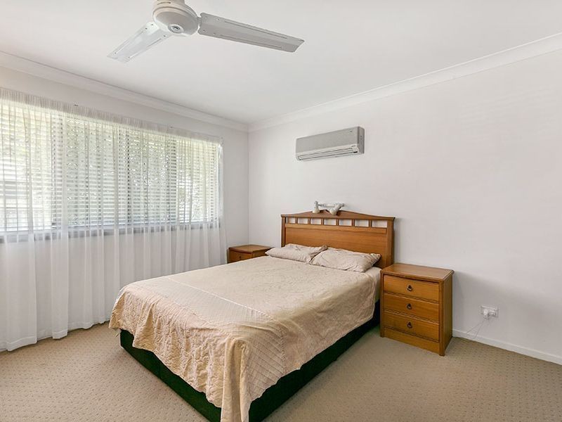 8 Elkana Place, Wishart QLD 4122