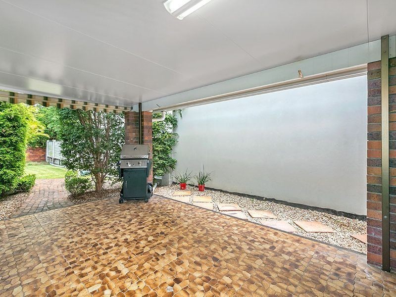 8 Elkana Place, Wishart QLD 4122