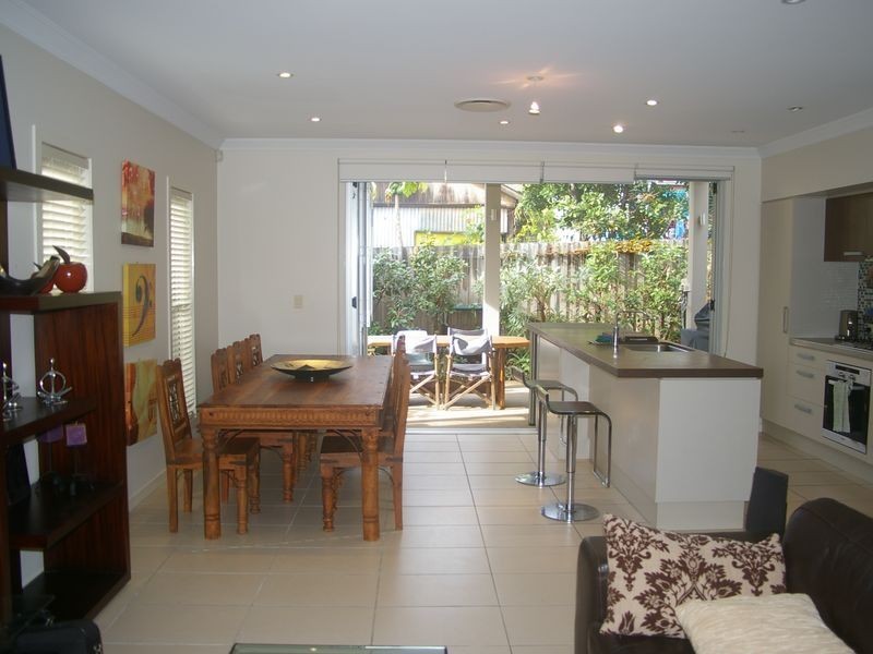 3/31 Weston Street, Coorparoo QLD 4151