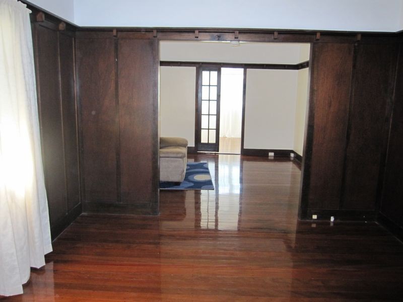 24 Contay Street, Holland Park QLD 4121