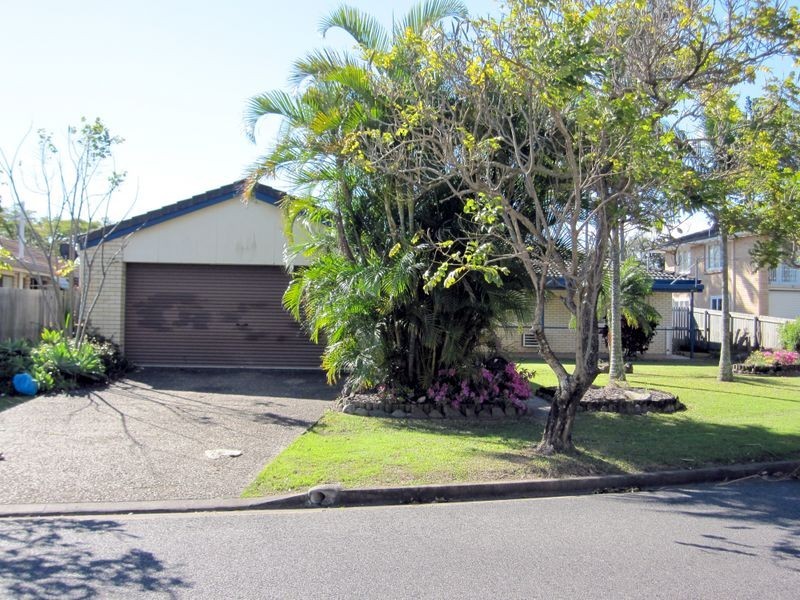 4 Mintern Street, Macgregor QLD 4109