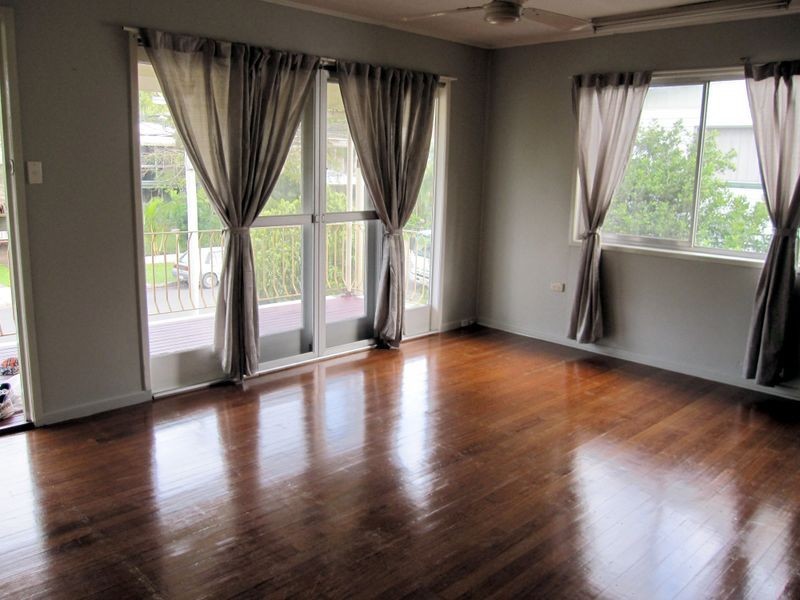 50 Pareena Cres, Mansfield QLD 4122