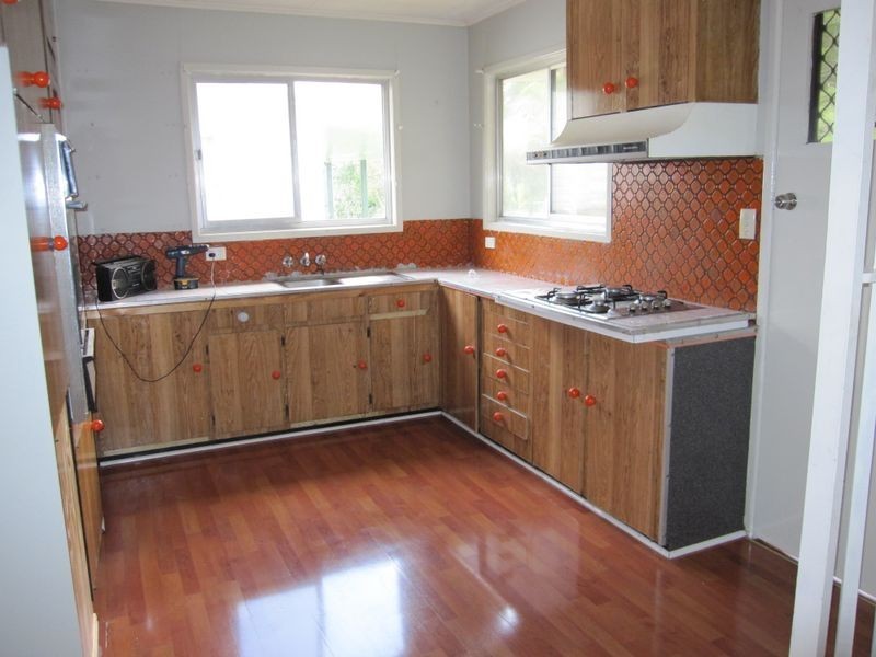 50 Pareena Cres, Mansfield QLD 4122