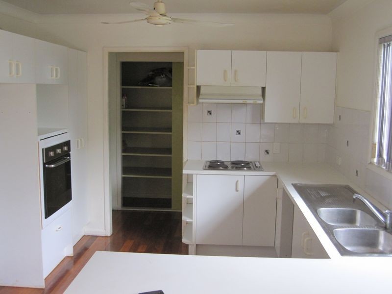 100 Garie Street, Wishart QLD 4122