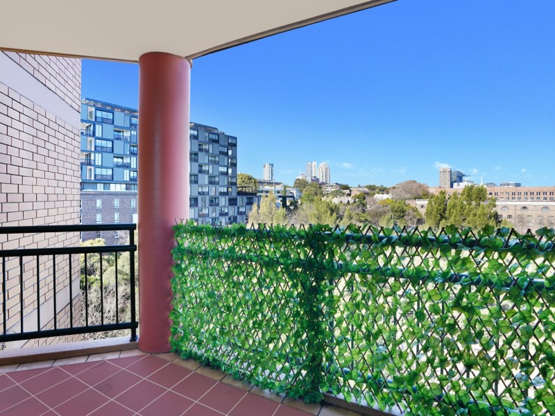 221/2-26 Wattle Crescent, Pyrmont NSW 2009