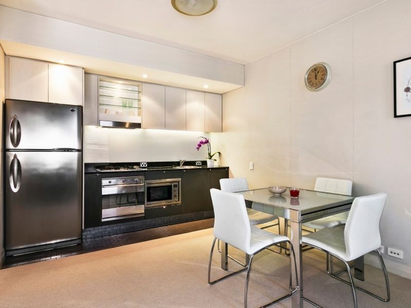 E806/26 Point Street, Pyrmont NSW 2009