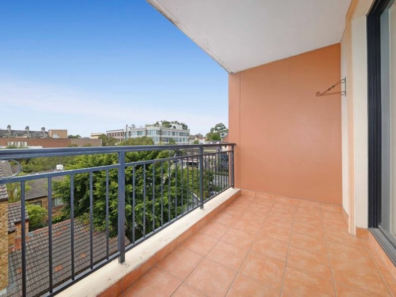 402/208 Chalmers Street, Surry Hills NSW 2010
