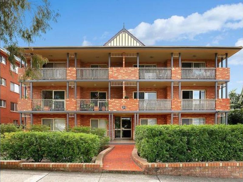 1/12 Guinea St, Kogarah NSW 2217