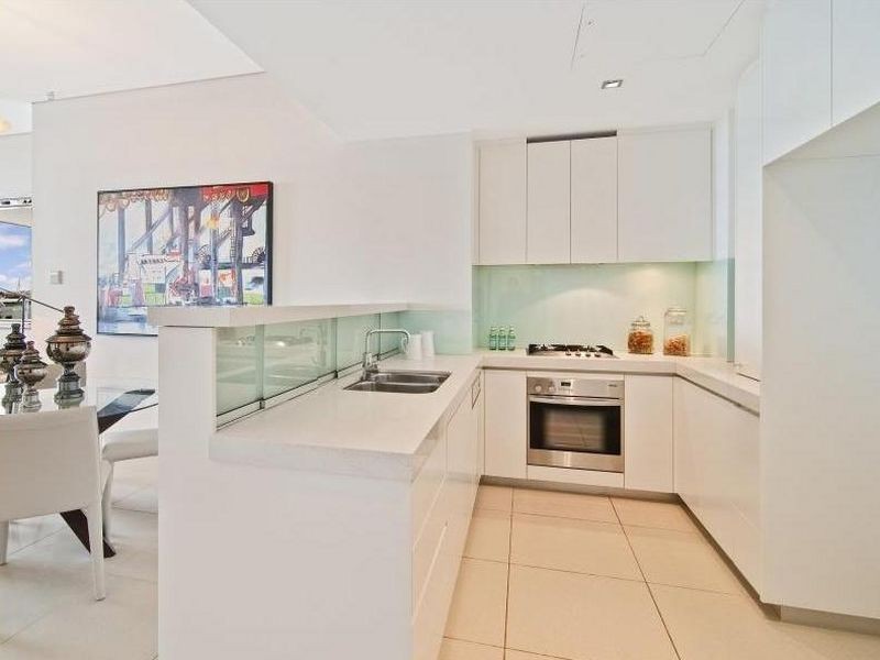 Apartment 702/8 Glen Street, Milsons Point NSW 2061