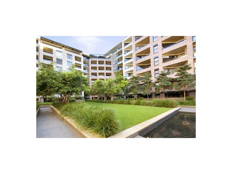 E403/26 Point St, Pyrmont NSW 2009