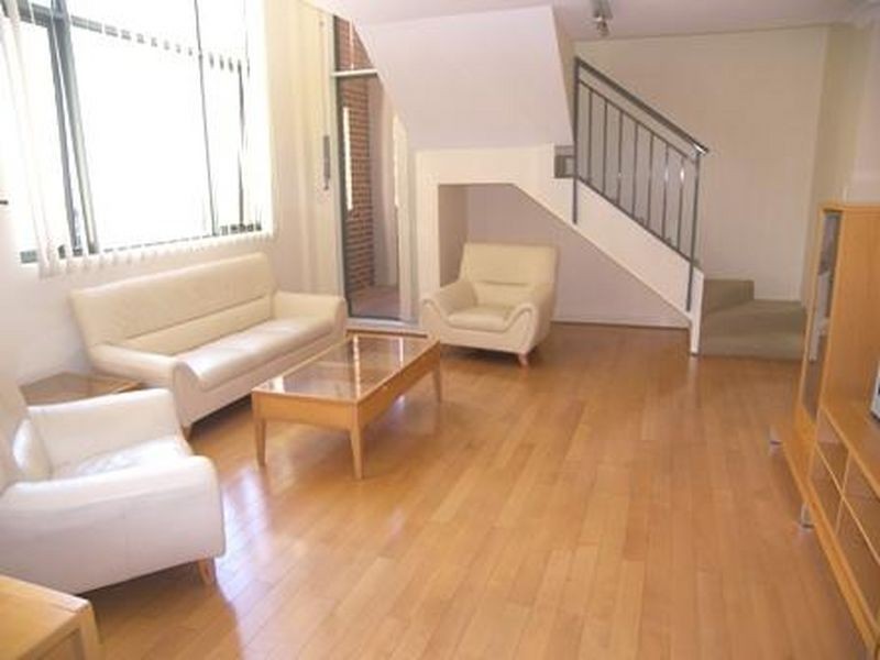 42/82 Mary Ann St, Pyrmont NSW 2009