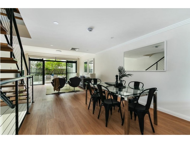 Townhouse 3/2A Pyrmont Bridge Road, Camperdown NSW 2050
