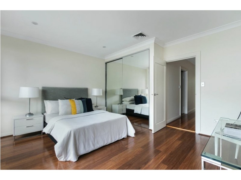 Townhouse 3/2A Pyrmont Bridge Road, Camperdown NSW 2050