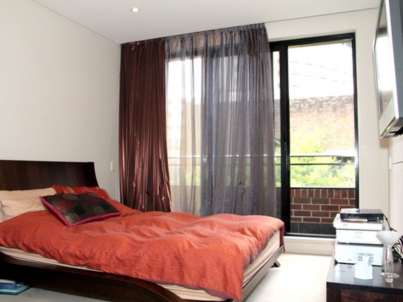 D407/24-26 Point Street, Pyrmont NSW 2009