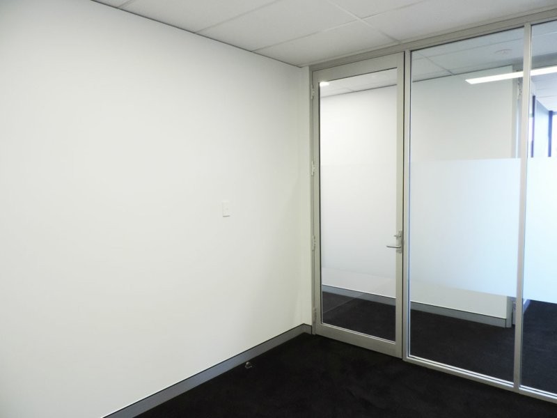 Suite 504/1 Bryant Drive, Tuggerah NSW 2259