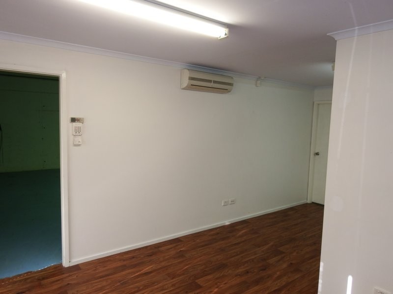 Unit 8/14/16 Stockyard Place, West Gosford NSW 2250