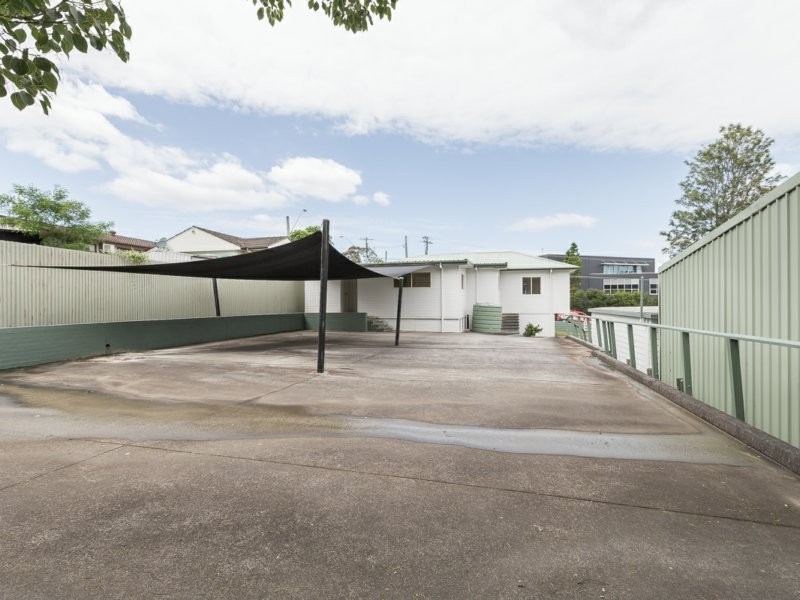 13 Barralong Road, Erina NSW 2250