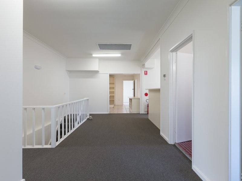 13 Barralong Road, Erina NSW 2250