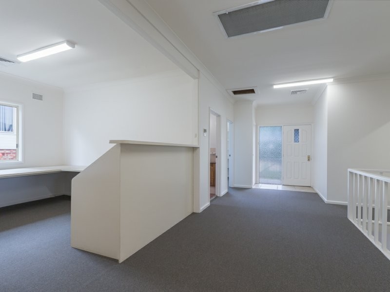 13 Barralong Road, Erina NSW 2250