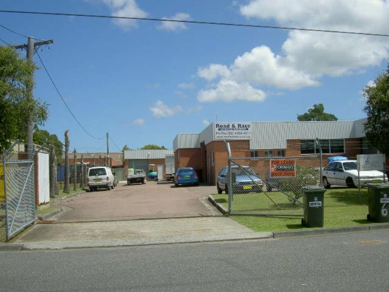 Unit 4/2 Bon Mace Close, Tumbi Umbi NSW 2261