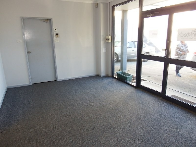 Unit 1/1 Enterprise Close, West Gosford NSW 2250
