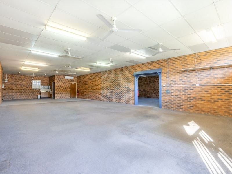 3 & 4/4 Brooks Avenue, Wyoming NSW 2250