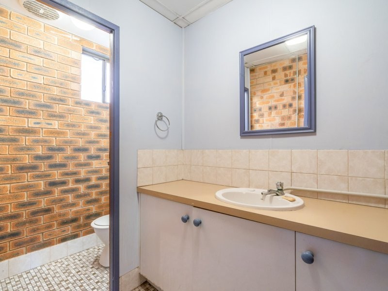 3 & 4/4 Brooks Avenue, Wyoming NSW 2250