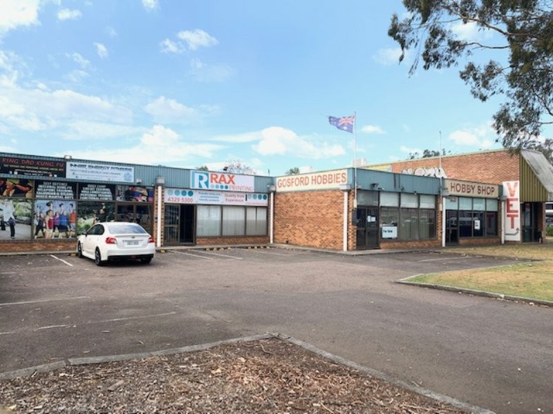 3 & 4/4 Brooks Avenue, Wyoming NSW 2250