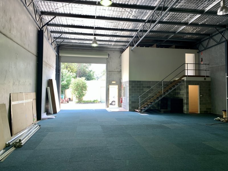 1/8a Craftsman Avenue, Berkeley Vale NSW 2261