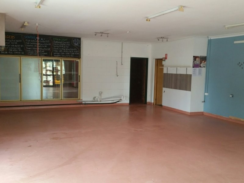 2 White Swan Avenue, Blue Haven NSW 2262