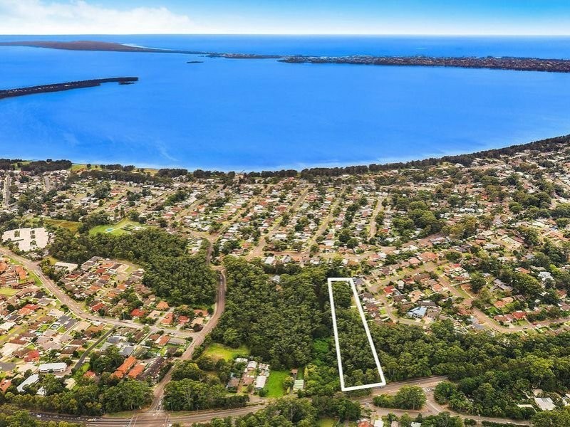 31 Stornaway Crescent, Berkeley Vale NSW 2261