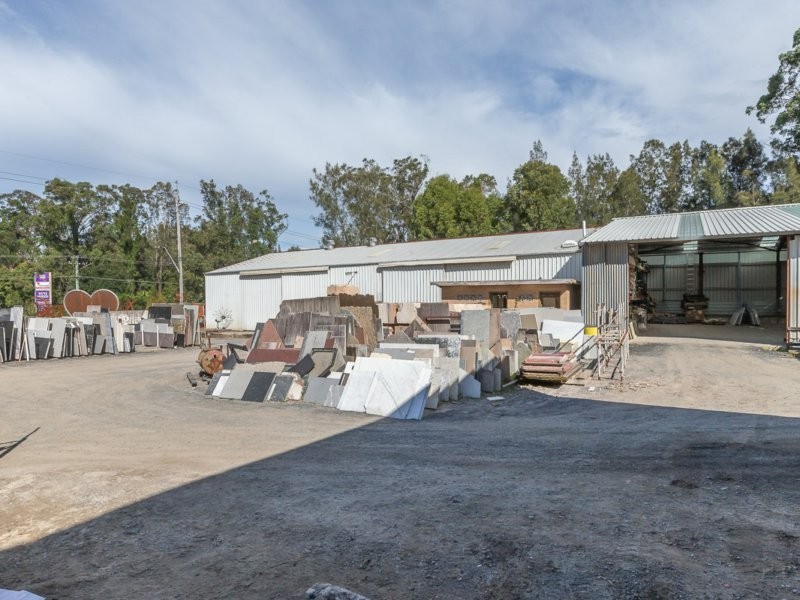 323 Manns Road, West Gosford NSW 2250