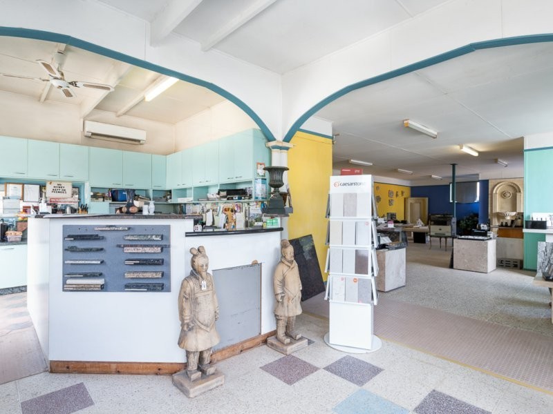 323 Manns Road, West Gosford NSW 2250