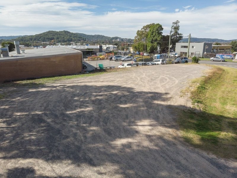 4 Dyer Crescent, West Gosford NSW 2250